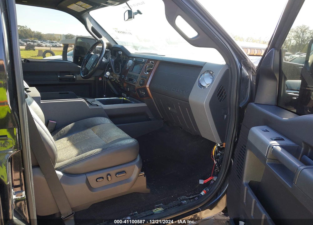2011 FORD F-350 LARIAT VIN: 1FT8W3BT1BEA10018