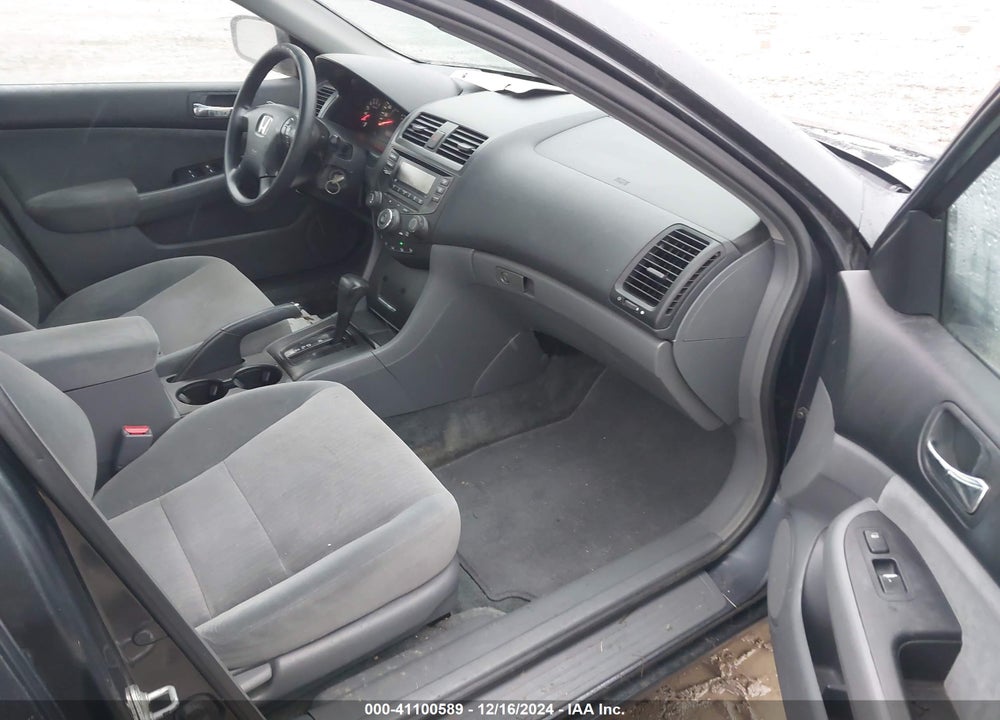2003 HONDA ACCORD 2.4 LX VIN: 1HGCM56343A014063
