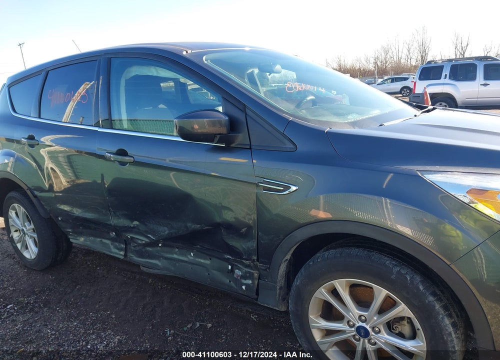 2019 FORD ESCAPE SE VIN: 1FMCU9GDXKUA15191