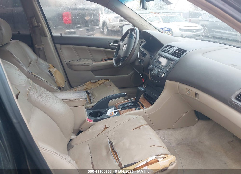2004 HONDA ACCORD 2.4 EX VIN: JHMCM56874C032636