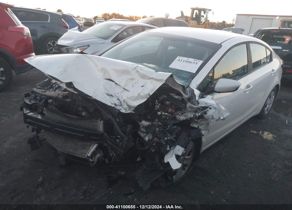 2018 KIA FORTE VIN: 3KPFL4A74JE268496