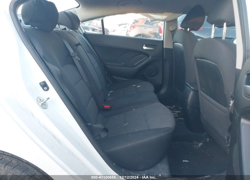 2018 KIA FORTE VIN: 3KPFL4A74JE268496