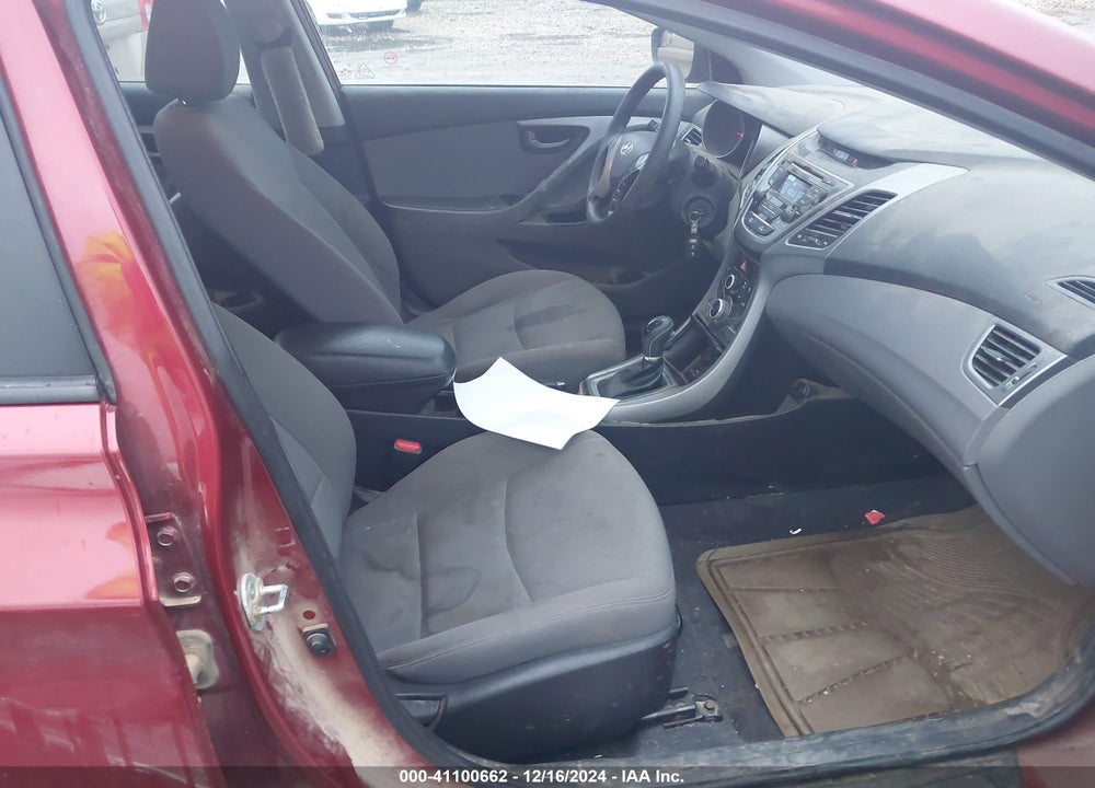 2014 HYUNDAI ELANTRA SE VIN: 5NPDH4AE2EH533926
