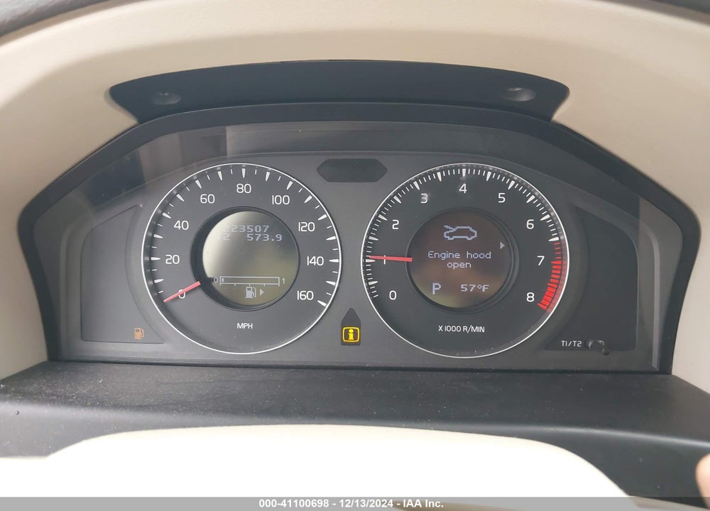 2008 VOLVO V70 3.2 VIN: YV1BW982081015194
