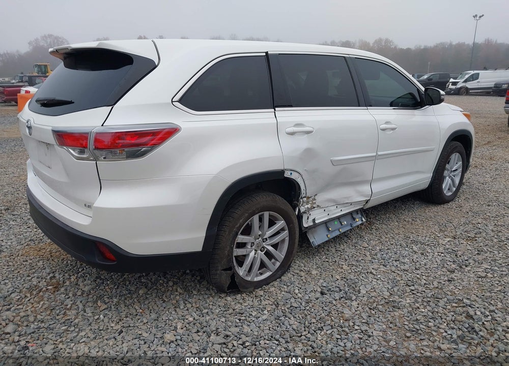 2015 TOYOTA HIGHLANDER LE VIN: 5TDZARFH6FS015999