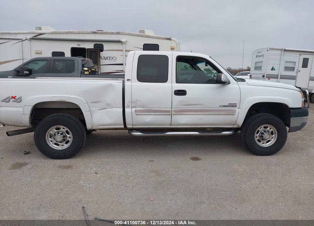 2005 CHEVROLET SILVERADO 2500HD LS VIN: 1GCHK29225E216858