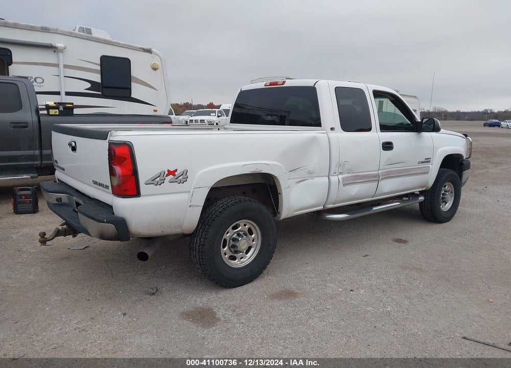 2005 CHEVROLET SILVERADO 2500HD LS VIN: 1GCHK29225E216858