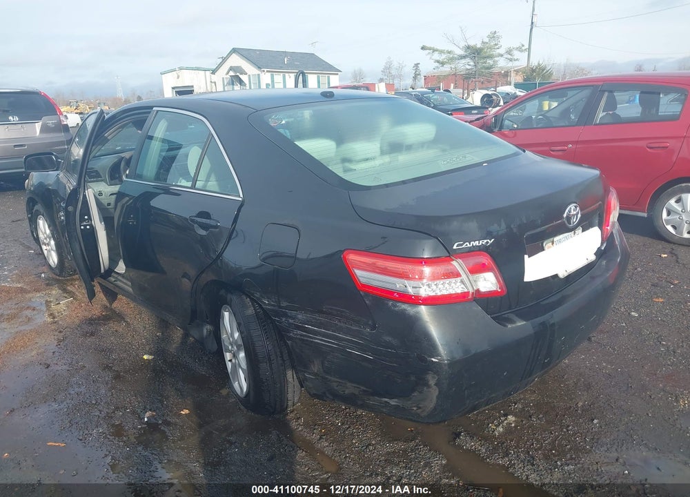 2011 TOYOTA CAMRY VIN: 4T1BF3EK2BU147902