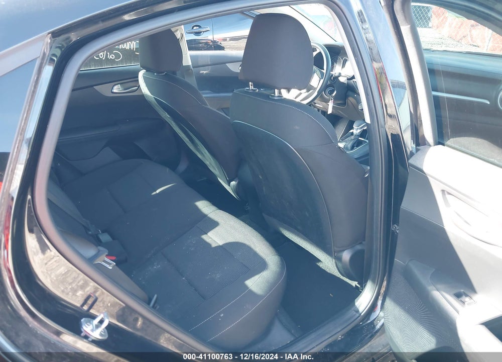 2021 KIA FORTE LXS VIN: 3KPF24AD6ME265547