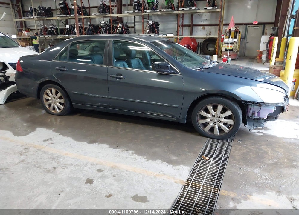 2006 HONDA ACCORD 3.0 EX VIN: 1HGCM66596A050360