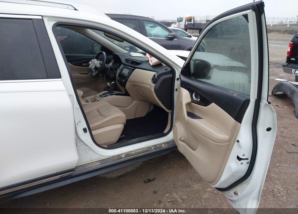 2017 NISSAN ROGUE SL VIN: JN8AT2MT7HW380723