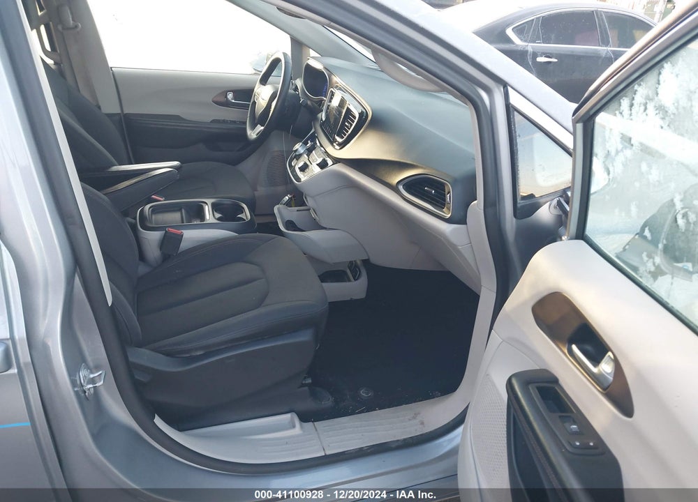 2019 CHRYSLER PACIFICA TOURING PLUS VIN: 2C4RC1FG6KR613824