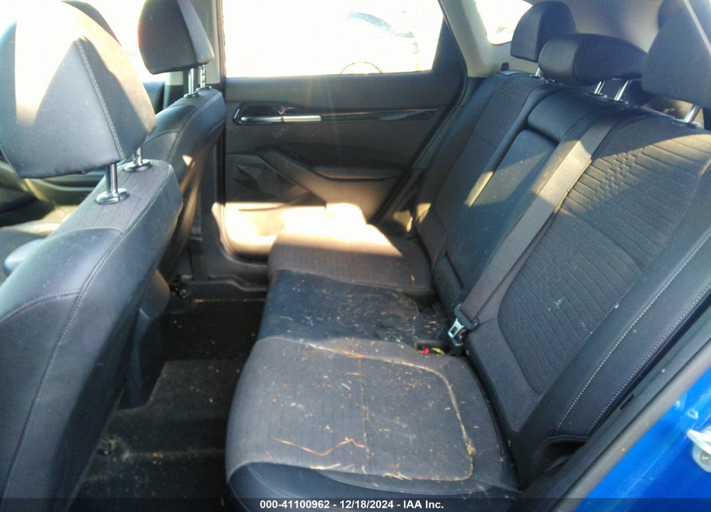 2021 KIA SELTOS S VIN: KNDEU2AA4M7083992