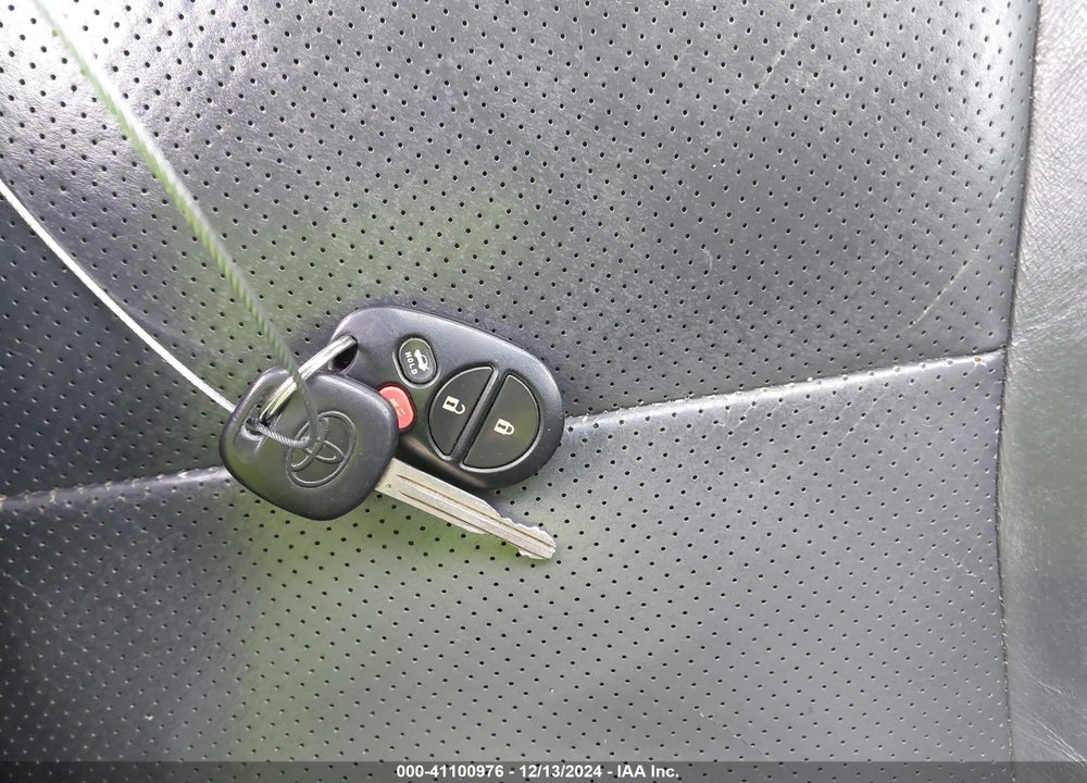 2005 TOYOTA CAMRY SOLARA SLE VIN: 4T1FA38P95U064091