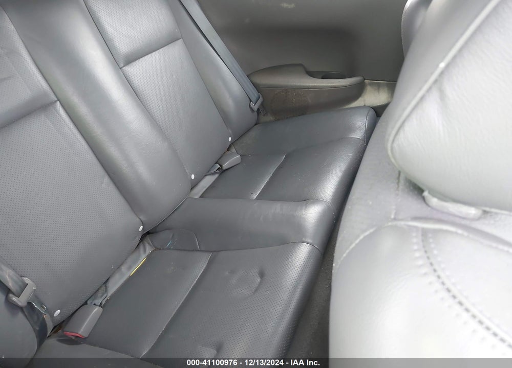 2005 TOYOTA CAMRY SOLARA SLE VIN: 4T1FA38P95U064091