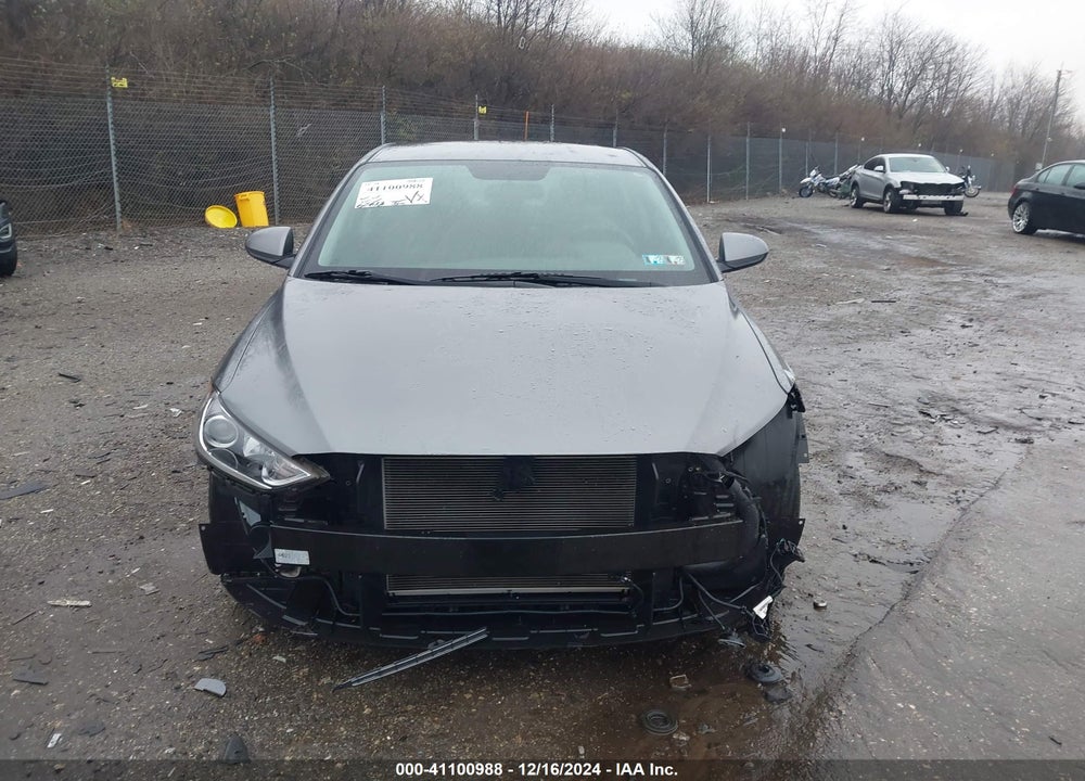 2018 HYUNDAI ELANTRA SE VIN: 5NPD74LF3JH332054