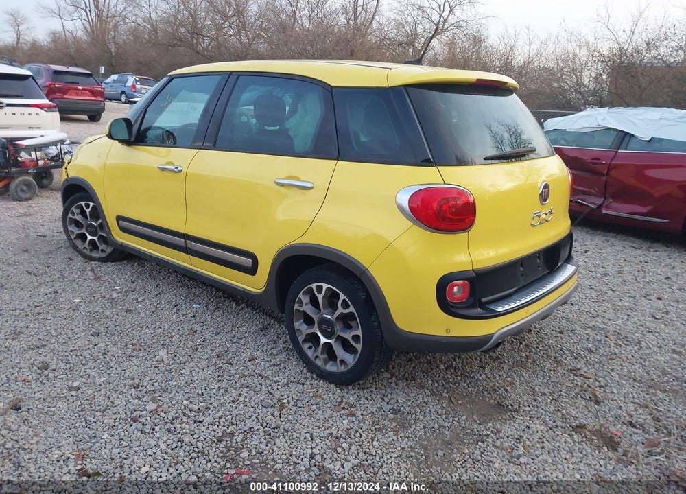 2014 FIAT 500L TREKKING VIN: ZFBCFADH7EZ021550