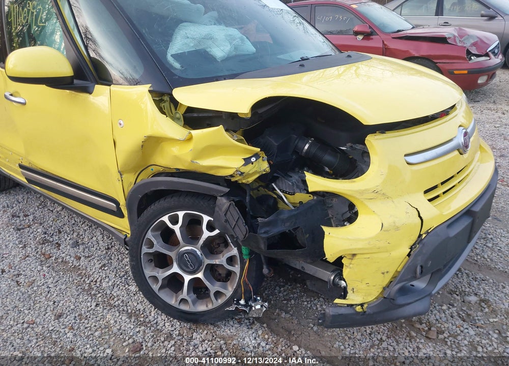2014 FIAT 500L TREKKING VIN: ZFBCFADH7EZ021550