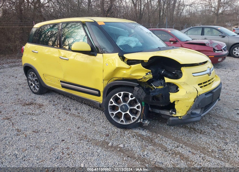 2014 FIAT 500L TREKKING VIN: ZFBCFADH7EZ021550