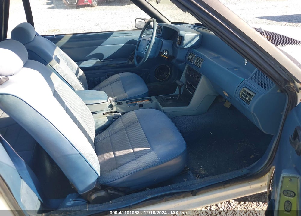 1993 FORD MUSTANG LX VIN: 1FACP44M0PF173897