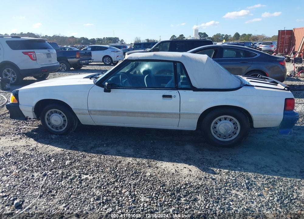 1993 FORD MUSTANG LX VIN: 1FACP44M0PF173897