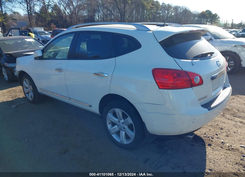 2013 NISSAN ROGUE SV W/SL PKG VIN: JN8AS5MVXDW621061