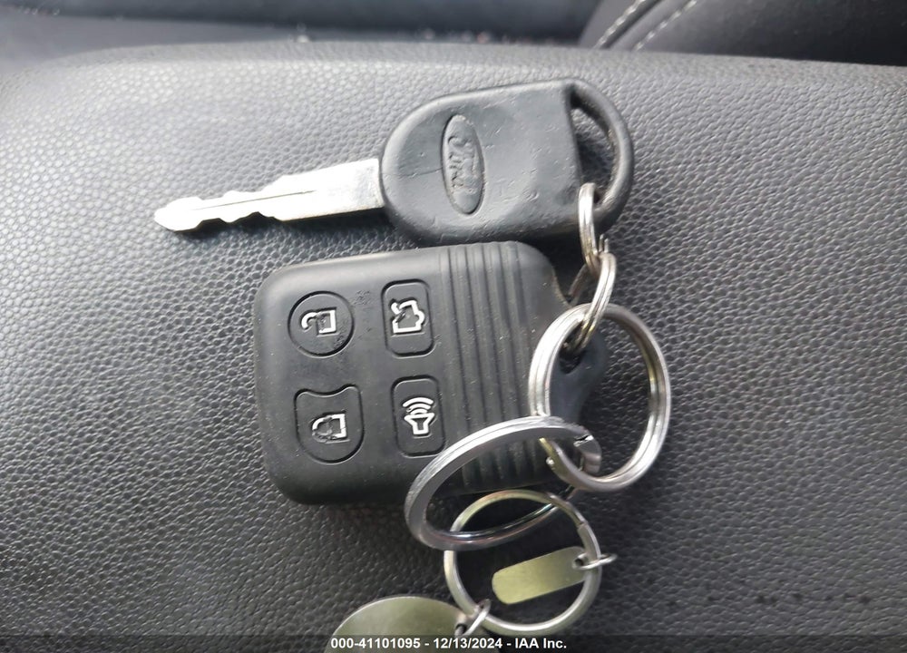 2011 FORD FOCUS VIN: 1FAHP3HN9BW163901