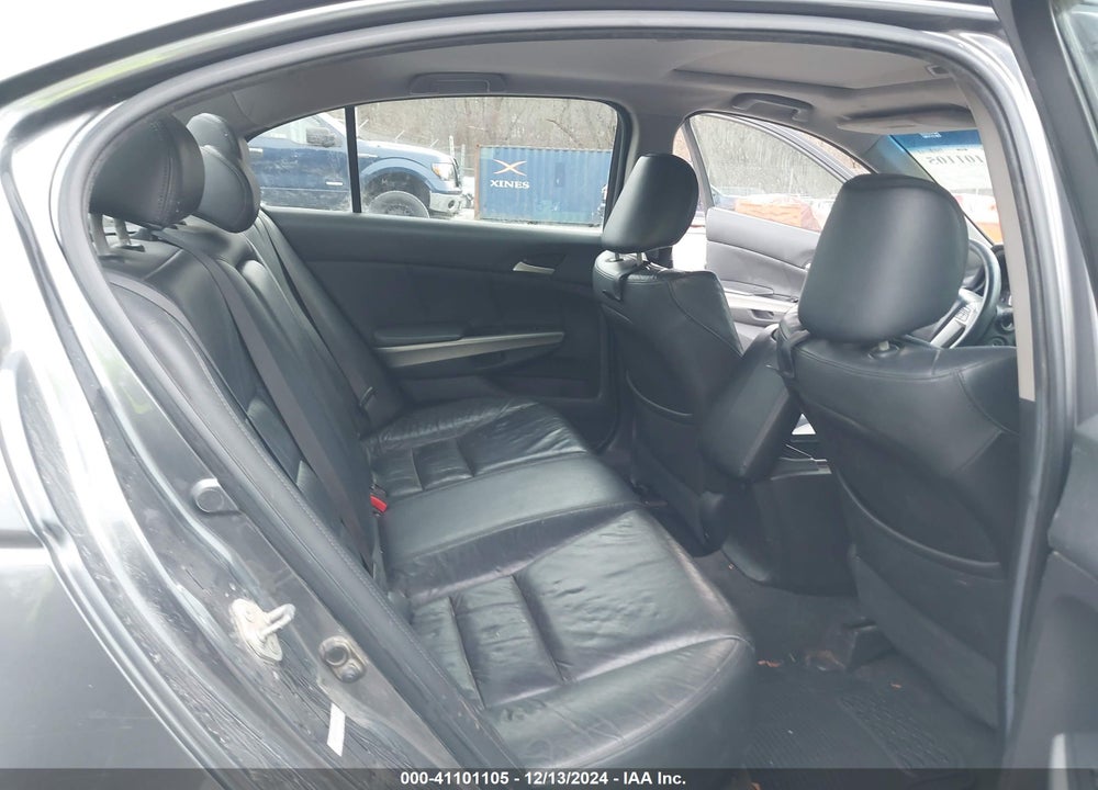 2008 HONDA ACCORD VIN: 1HGCP268X8A019759