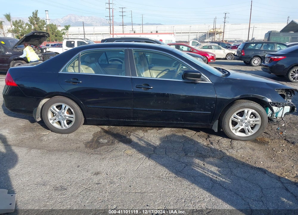 2007 HONDA ACCORD 2.4 EX VIN: 1HGCM56727A074240