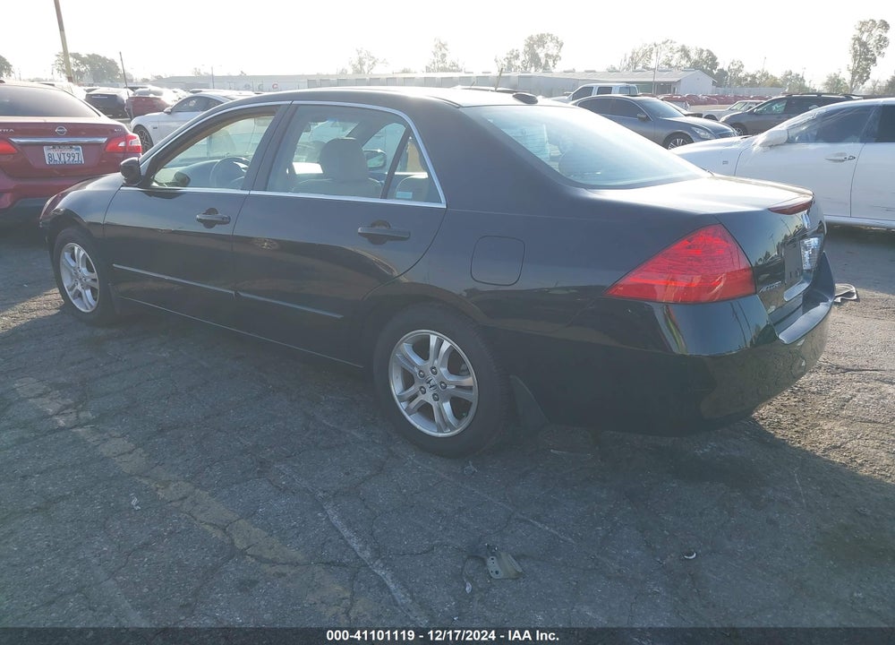 2007 HONDA ACCORD 2.4 EX VIN: 1HGCM56727A074240