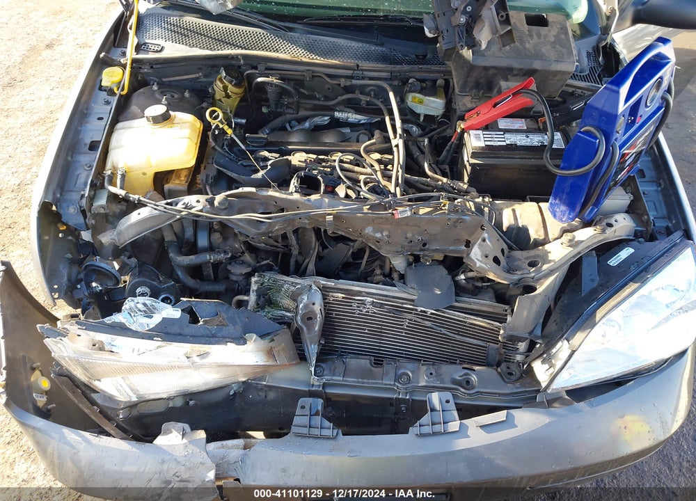2005 FORD FOCUS ZX5 VIN: 3FAFP37N95R111359