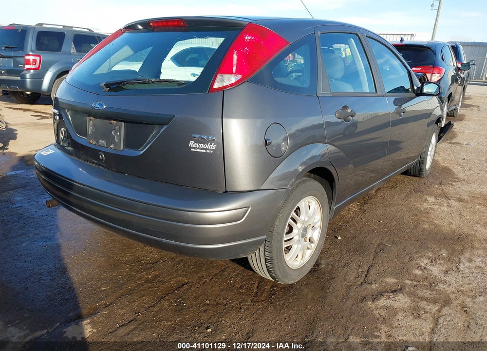 2005 FORD FOCUS ZX5 VIN: 3FAFP37N95R111359