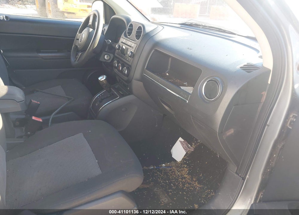 2011 JEEP COMPASS VIN: 1J4NF1FB6BD280936
