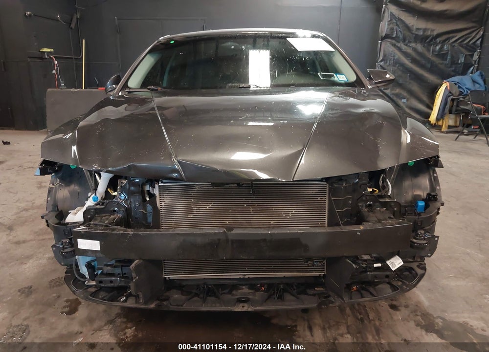 2022 HYUNDAI ELANTRA VIN: 5NPLM4AG3NH058165