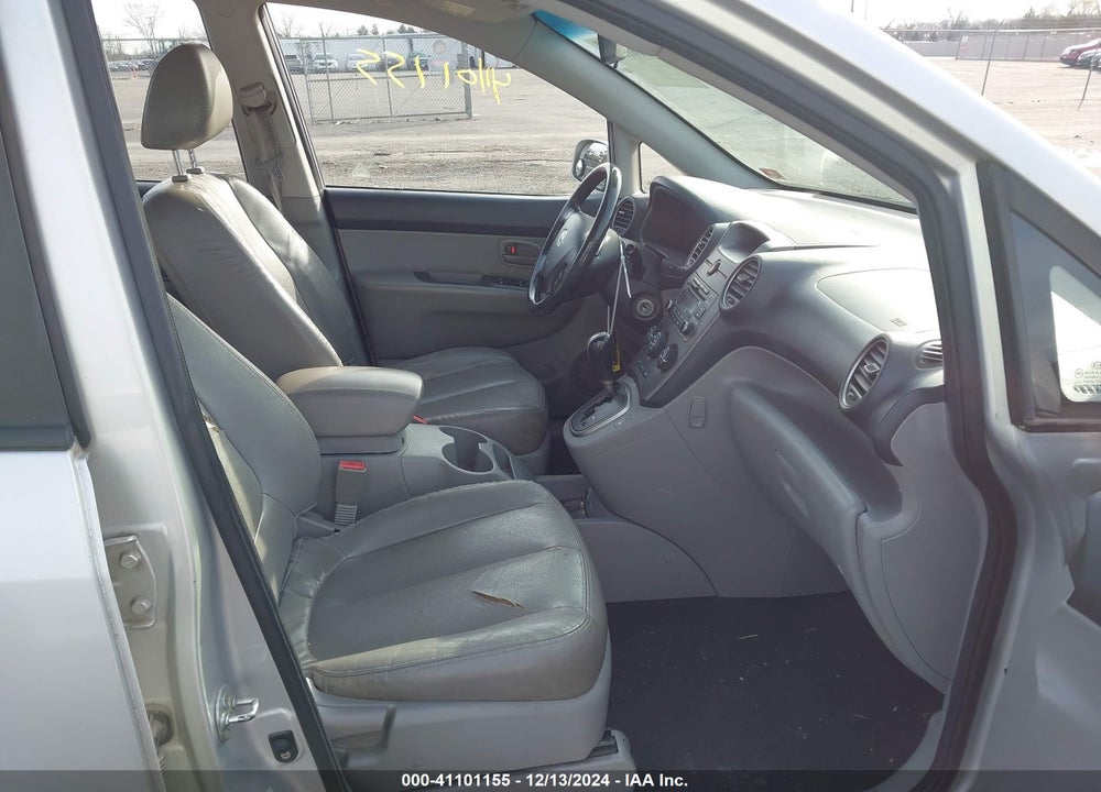 2008 KIA RONDO EX V6 VIN: KNAFG526187178083