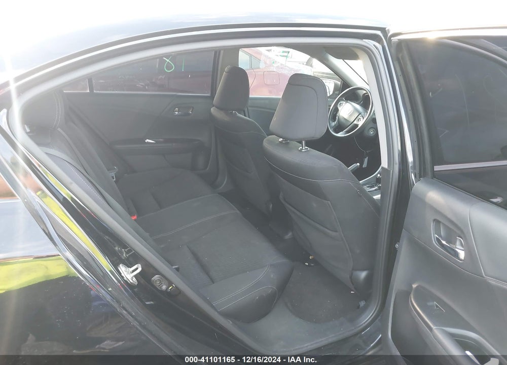 2015 HONDA ACCORD VIN: 1HGCR2F57FA051713