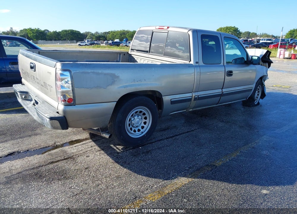 2000 CHEVROLET SILVERADO 1500 VIN: 2GCEC19V1Y1370410