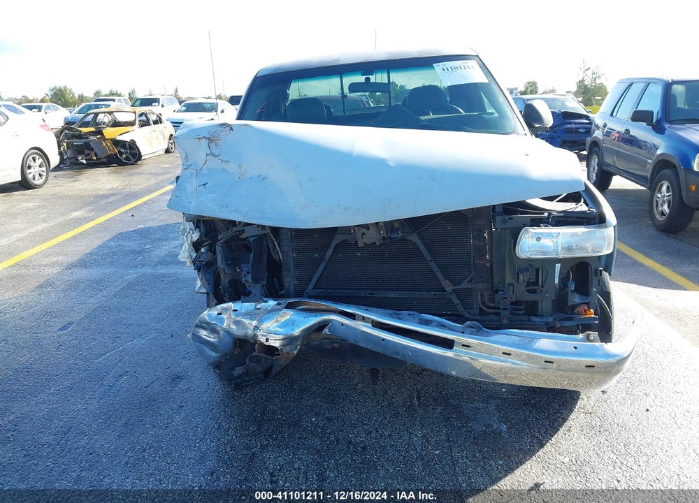 2000 CHEVROLET SILVERADO 1500 VIN: 2GCEC19V1Y1370410