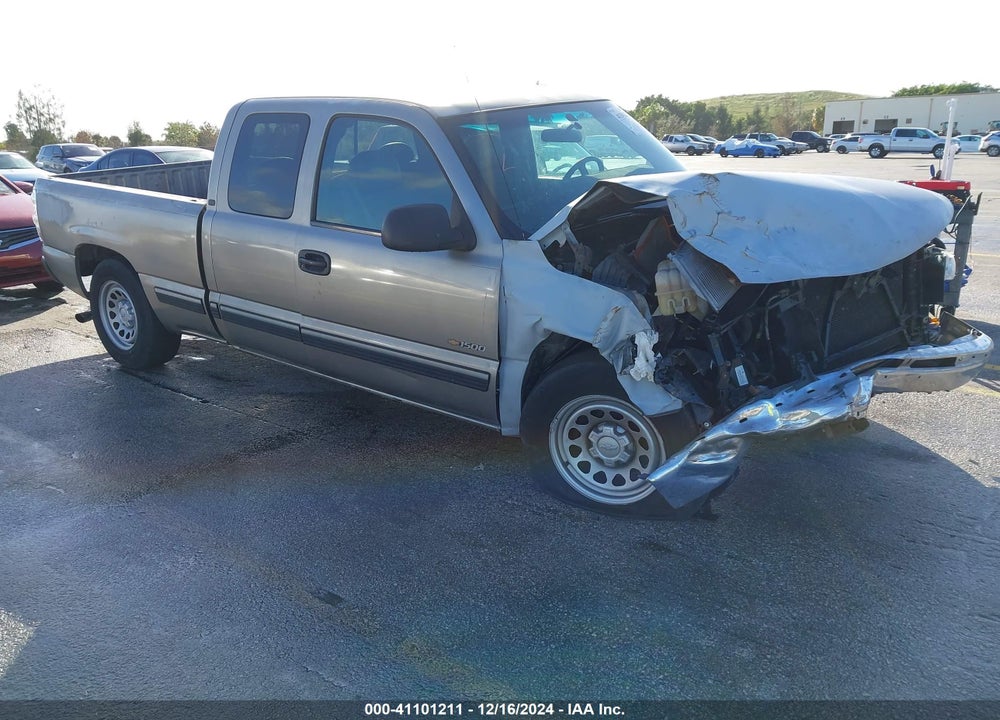 2000 CHEVROLET SILVERADO 1500 VIN: 2GCEC19V1Y1370410