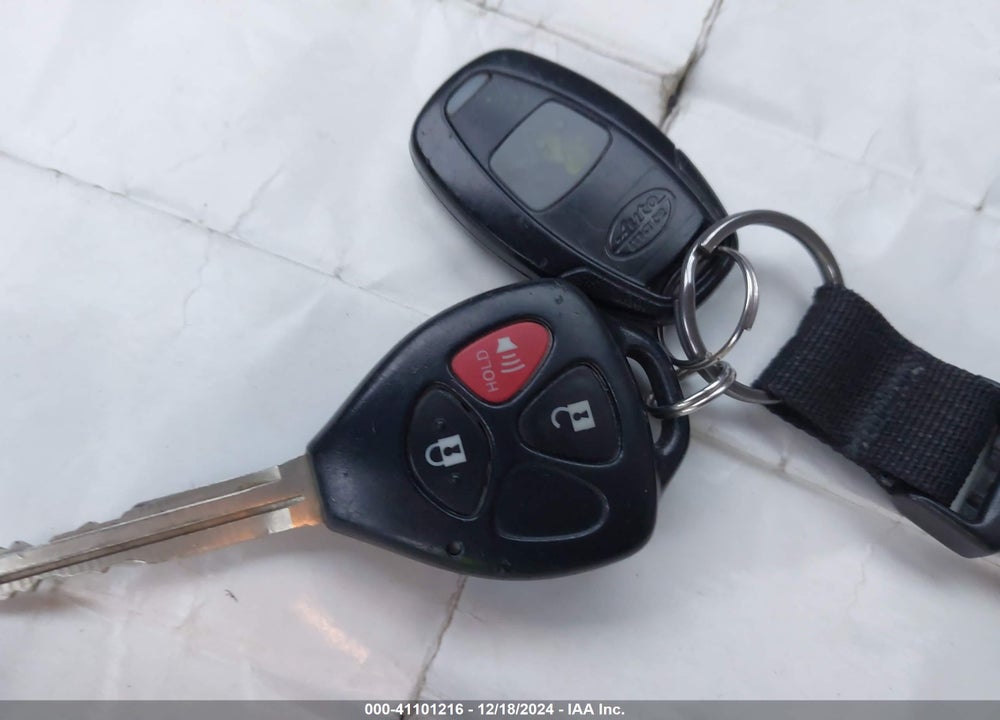 2011 TOYOTA RAV4 VIN: 2T3JF4DV6BW100800