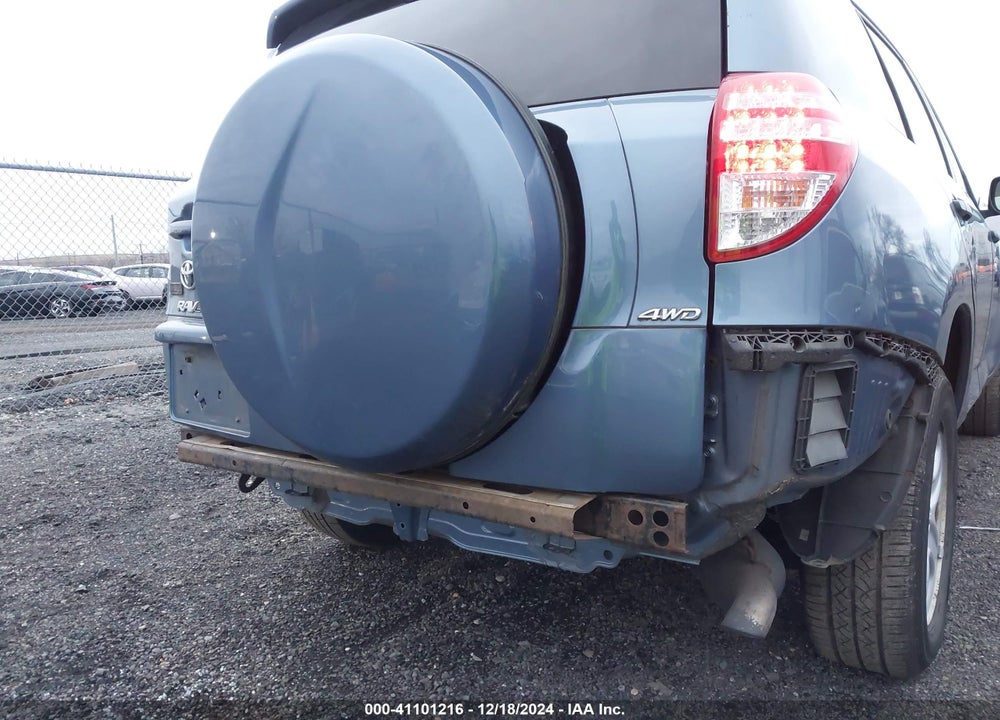 2011 TOYOTA RAV4 VIN: 2T3JF4DV6BW100800