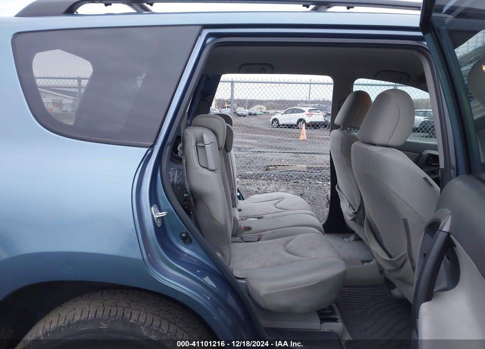2011 TOYOTA RAV4 VIN: 2T3JF4DV6BW100800