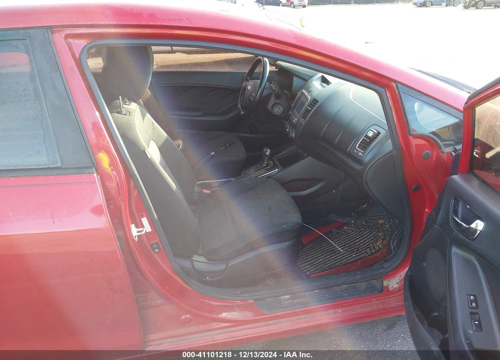 2018 KIA FORTE S VIN: 3KPFL4A70JE257639