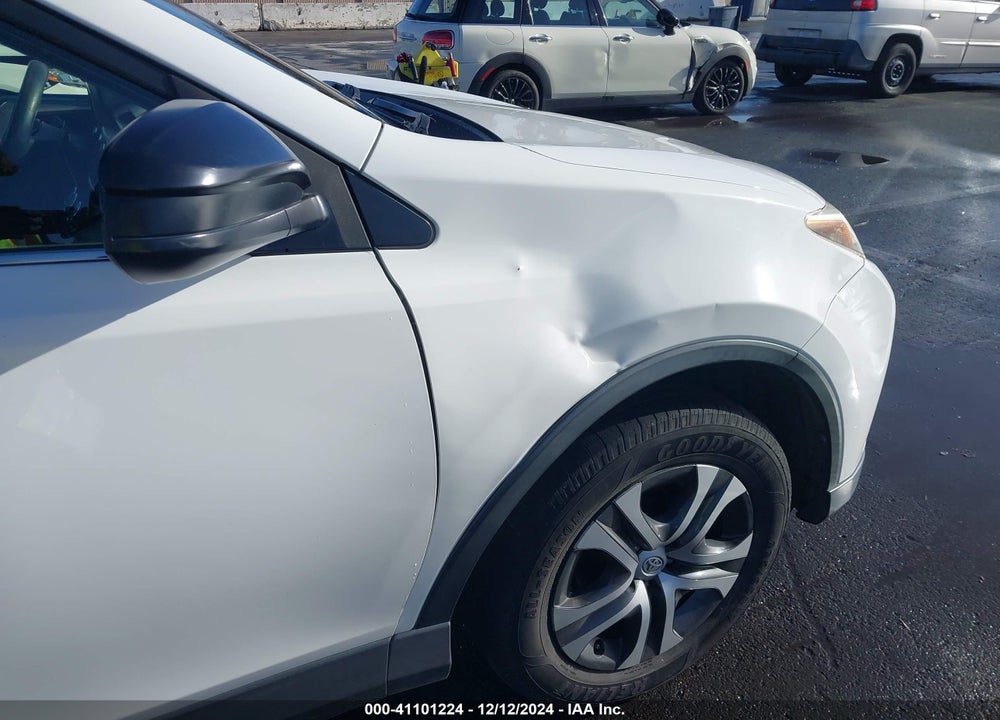 2017 TOYOTA RAV4 LE VIN: JTMZFREV1HJ711646