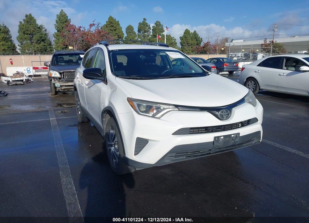 2017 TOYOTA RAV4 LE VIN: JTMZFREV1HJ711646
