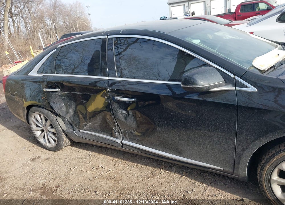 2013 CADILLAC XTS VIN: 2G61P5S35D9215747