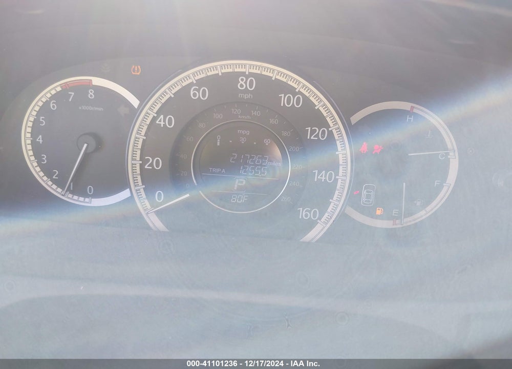 2013 HONDA ACCORD VIN: 1HGCR2F37DA132349
