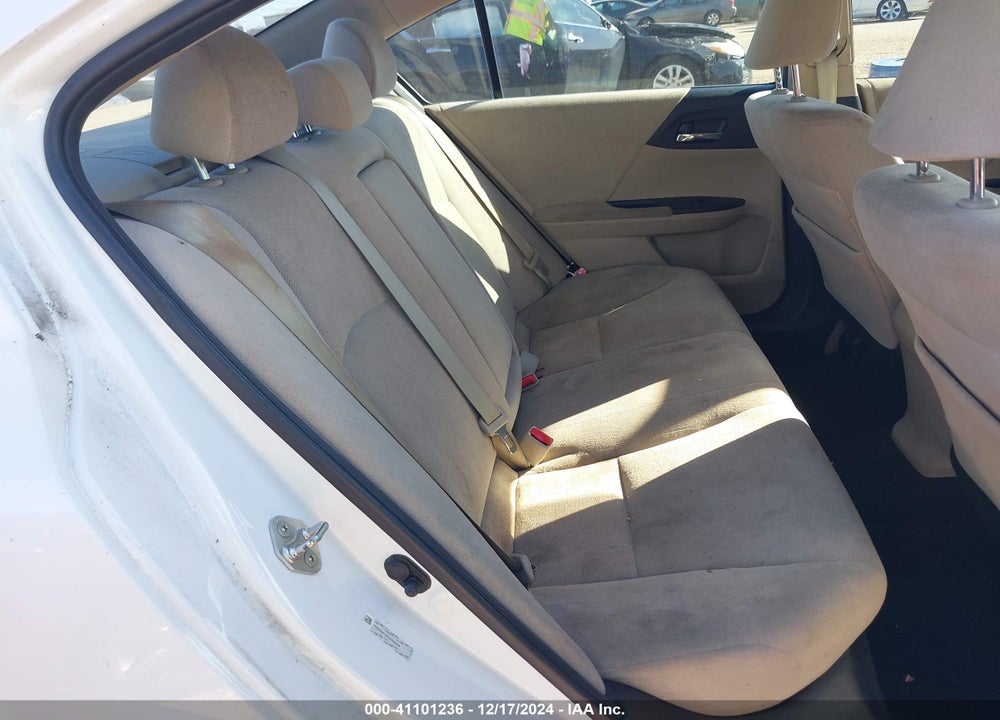 2013 HONDA ACCORD VIN: 1HGCR2F37DA132349