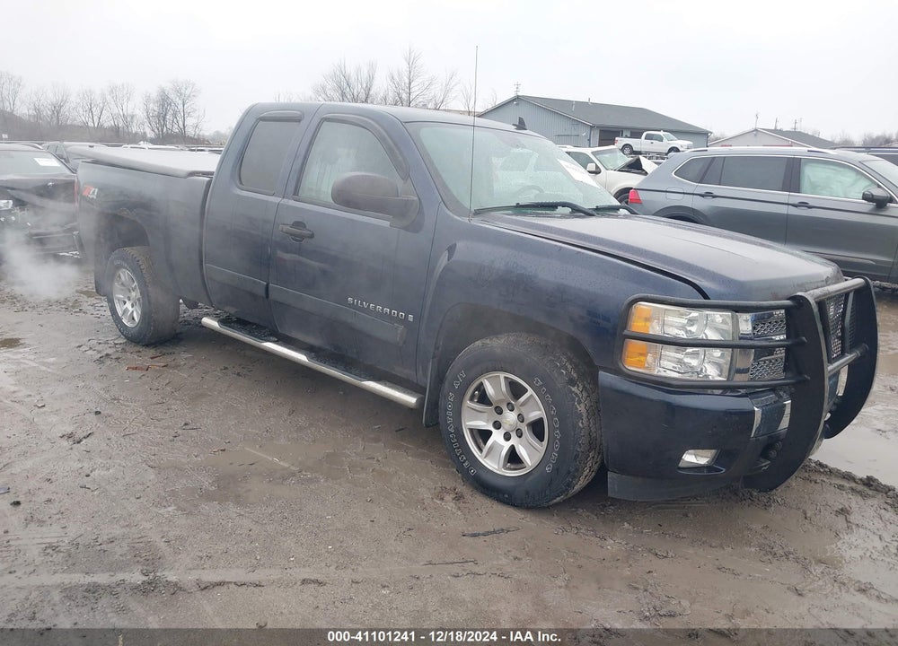 2008 CHEVROLET SILVERADO 1500 LT1 VIN: 2GCEK19J881250281
