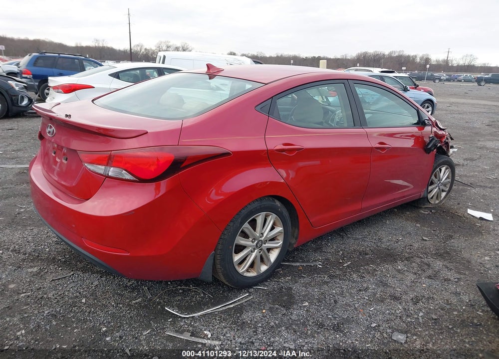 2015 HYUNDAI ELANTRA VIN: KMHDH4AE9FU350834
